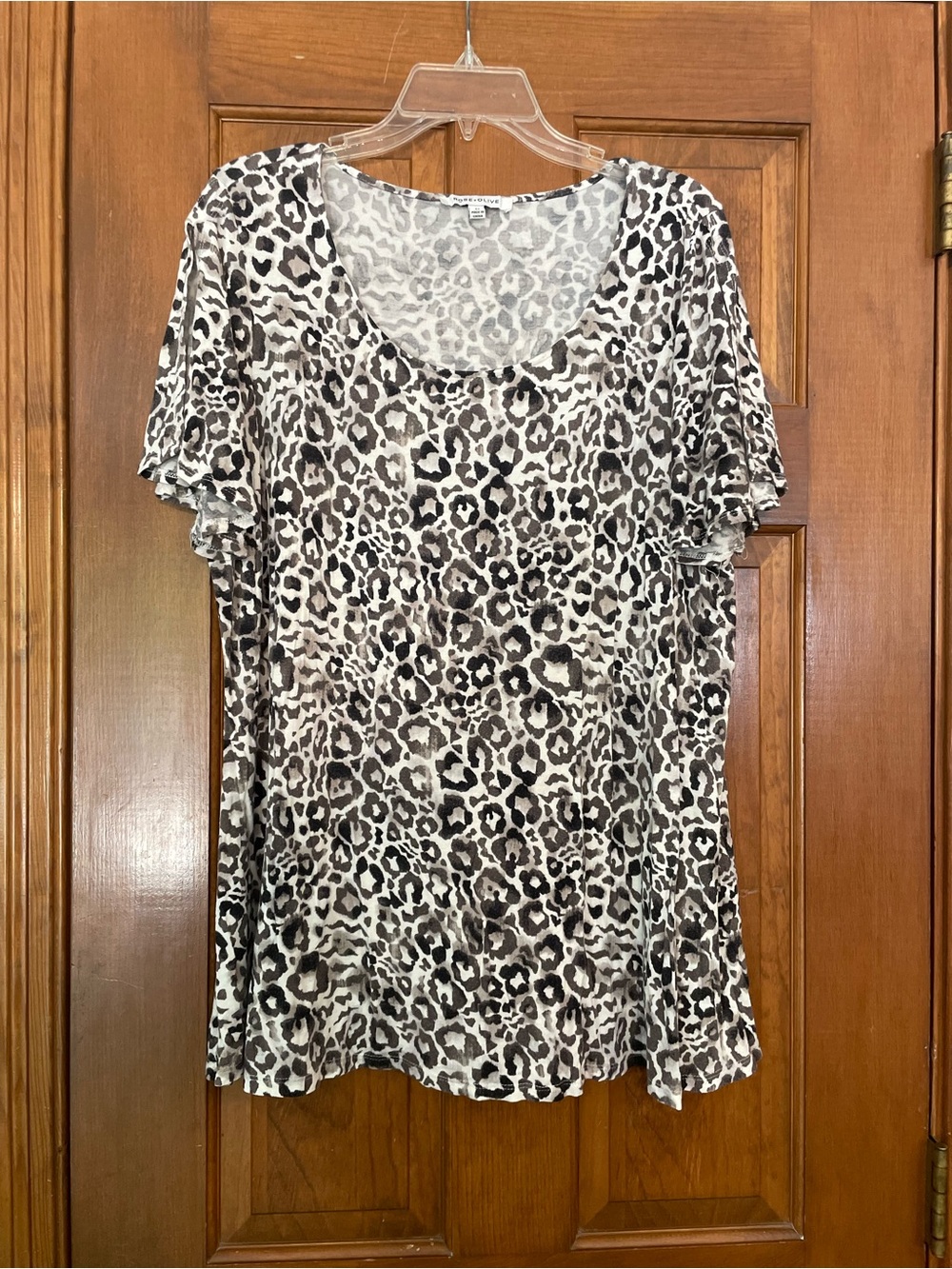Rose & Olive Leopard Scoop Neck Top Split Sleeves - Black & Cream, Size 2X